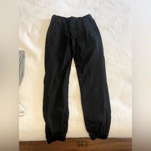 Alpha Forward Black joggers